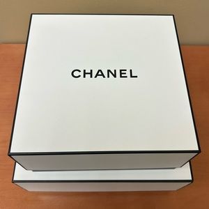 Chanel Gift Box 11x11 tissue and shred inside
